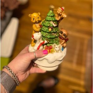 Vintage Ceramic Forest Friends Music Box - White Christmas
